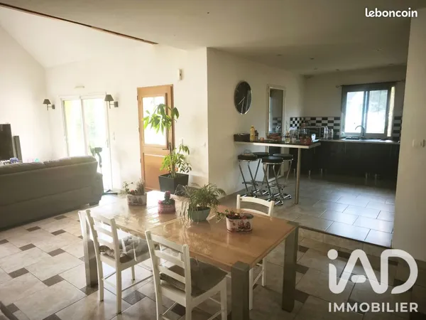 Propriété 5 pièces 165 m²