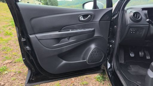 Renault Captur 0.9 TCe 90 - Intens – 2018 – 157324 km – Essence – Boîte Manuelle — photo 26