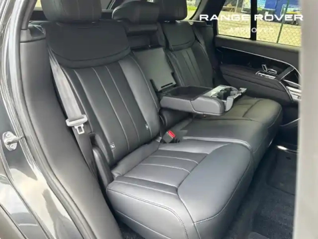 Land Rover Range Rover 3.0 p460e 460ch phev hse swb — photo 11