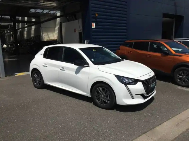 Peugeot 208 puretech 75 s&amp;s bvm5 — photo 3