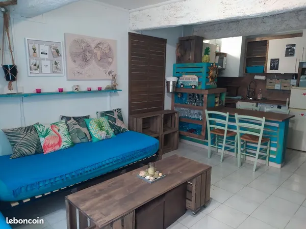 Saint-Cyprien village location studio meublé à l'année