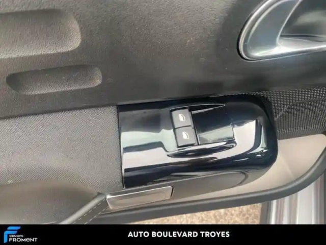Citroën C3 1.2 puretech 110ch s&amp;s shine 120-123g — photo 15