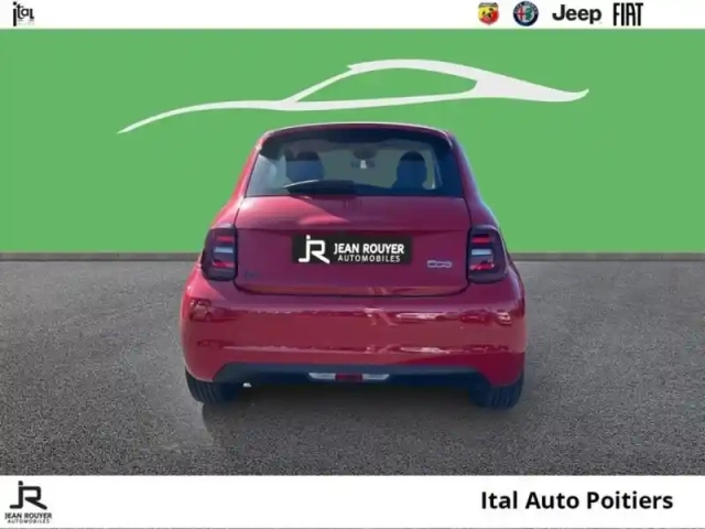 Fiat 500 e 118ch (red) my23 — photo 5