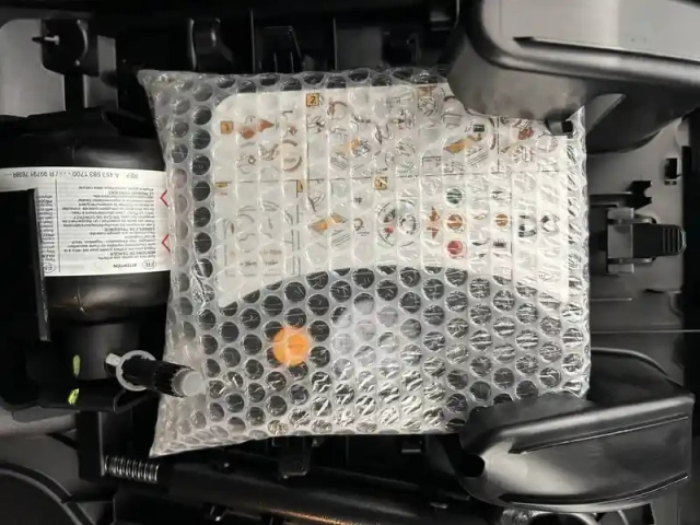 Renault Twingo iii e-tech — photo 34