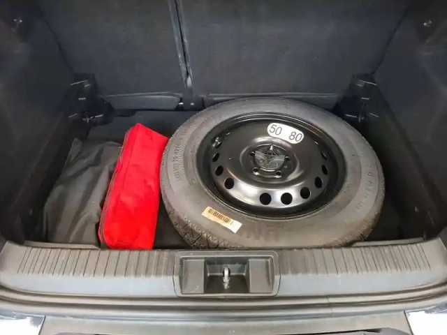 Renault Captur e-tech 145 - 21 — photo 26