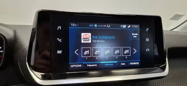 Peugeot 208 puretech 100 s&amp;s bvm6 — photo 24