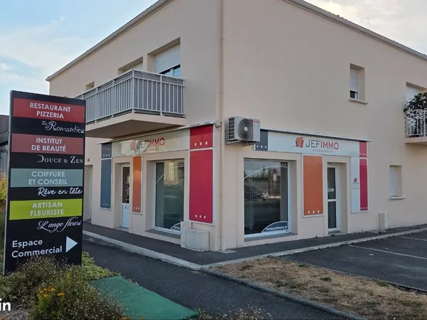 Local commercial à St Laurent des Autels