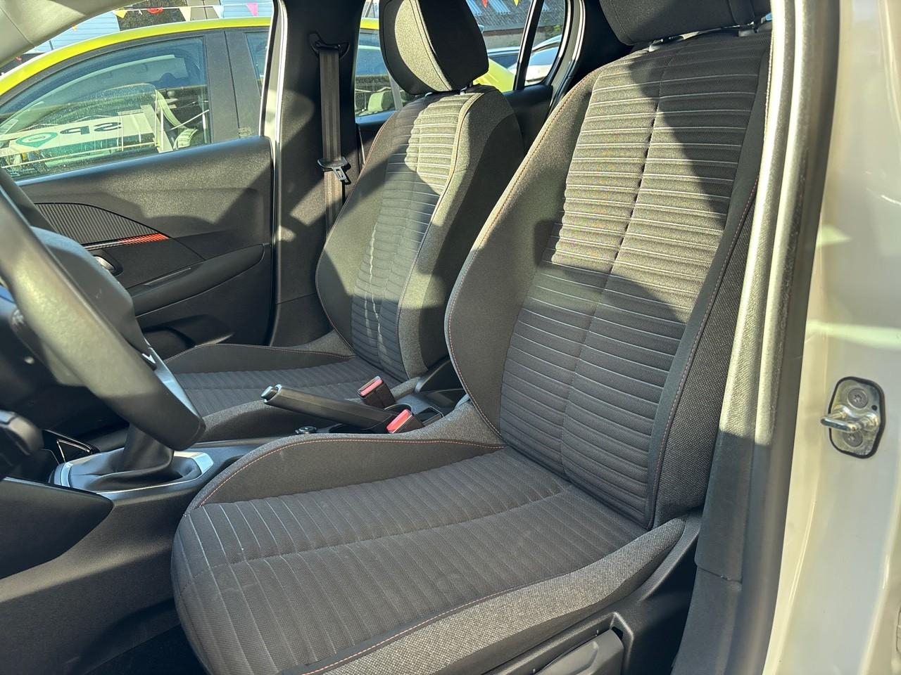 Peugeot 208 puretech 75 s&s bvm5 active pack — photo 8