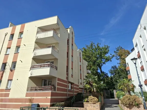 A LOUER - Agence GIBOIRE - appartement T2 de 48.95 m² - RENNES THABOR OBERTHUR