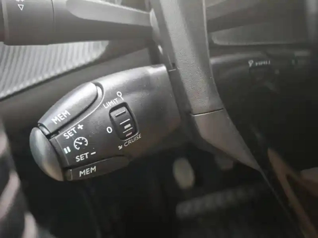 Peugeot 2008 bluehdi 100 s&amp;s bvm6 — photo 41