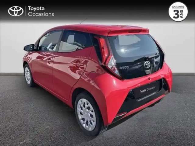 Toyota Aygo 1.0 vvt-i 72ch x-play 5p my20 — photo 2