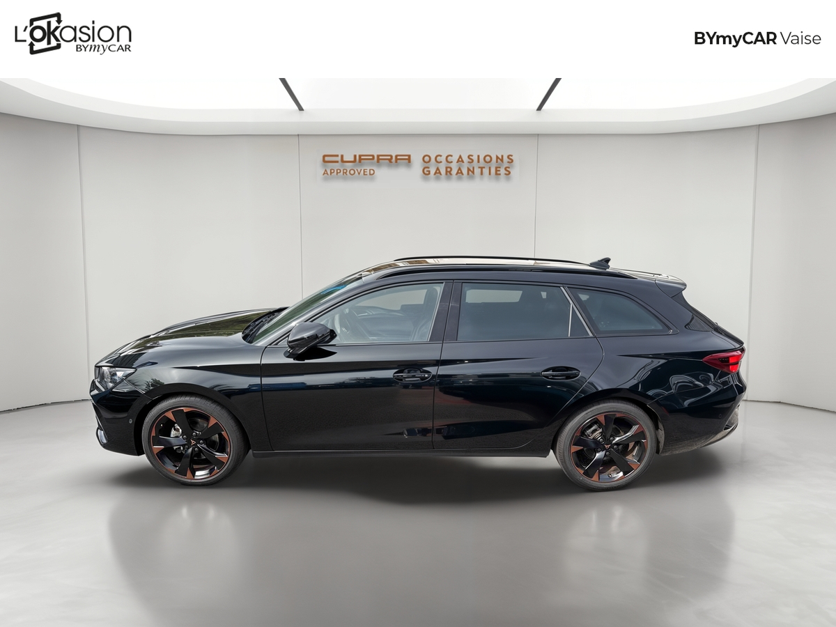 Cupra Leon Sportstourer 1.5 eTSI Hybrid 150 ch DSG7 — photo 2