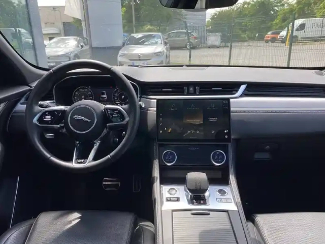 Jaguar F-Pace 2.0 - p400e phev awd bva8 — photo 14