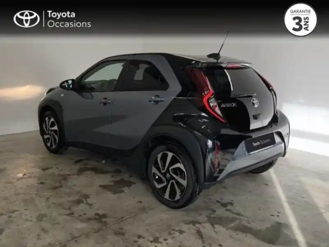 Toyota Aygo X 1.0 vvt-i 72ch design my24 — photo 2