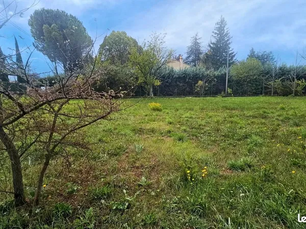 Terrain 836 m² Nans-les-Pins