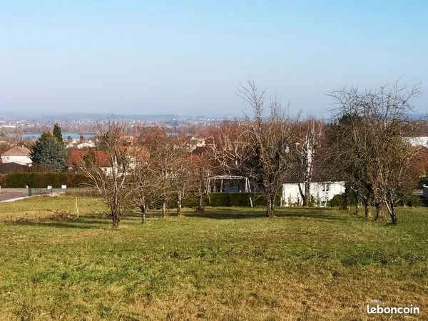 10 ou 20 ares terrain viabilisé VAIVRE ET MONTOILLE