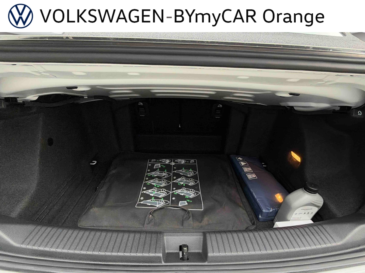Volkswagen T-Roc Cabriolet 1.5 TSI EVO 150 Start/Stop DSG7 — photo 24