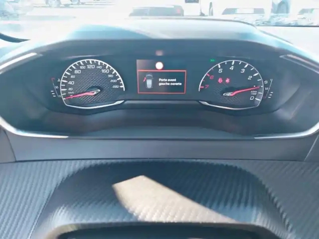 Peugeot 208 puretech 75 s&amp;s bvm5 — photo 30