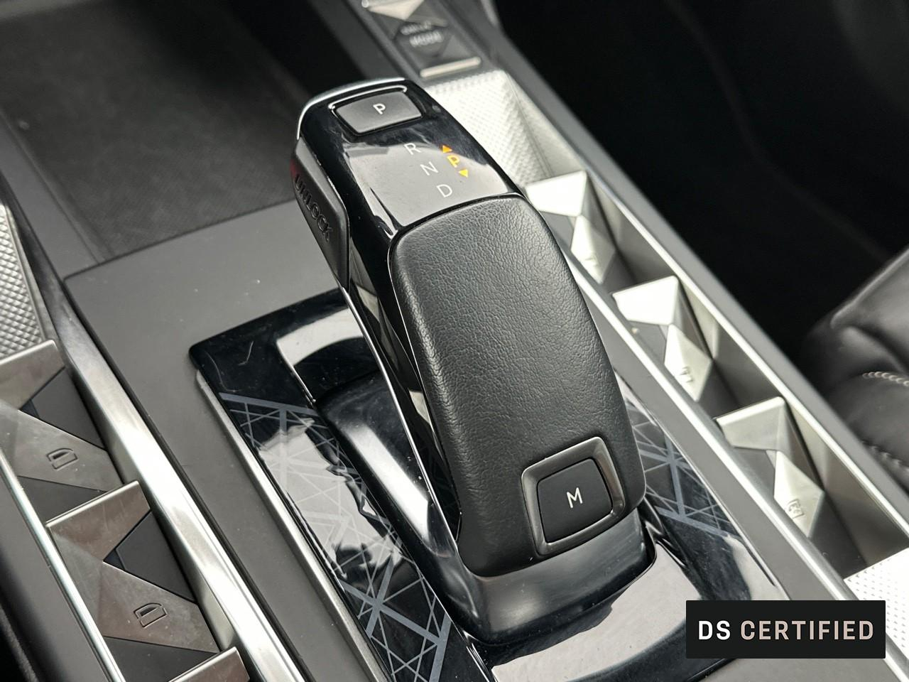 Ds Ds 3 crossback puretech 130 eat8 louvre — photo 33