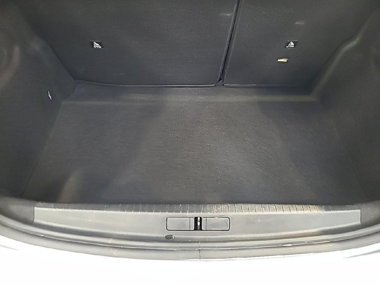 Peugeot 208 puretech 75 s&s bvm5 active pack — photo 14