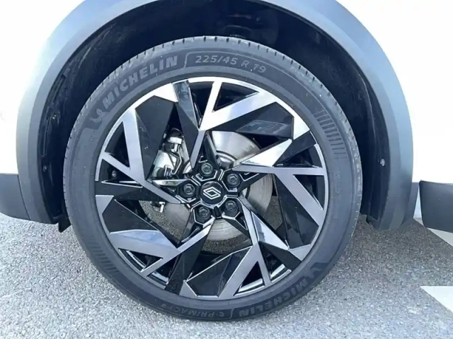 Renault Captur e-tech full hybrid 145 ch — photo 16