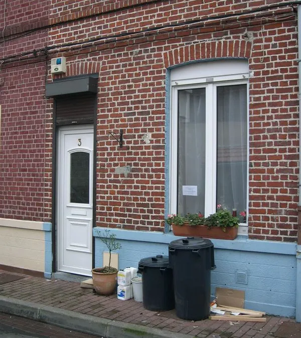 Photo 1