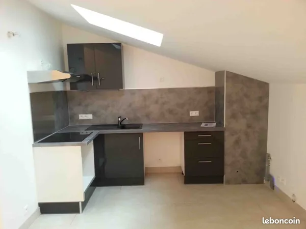 Appart 36 m² Bd Jean Mathon Pécourte clim
