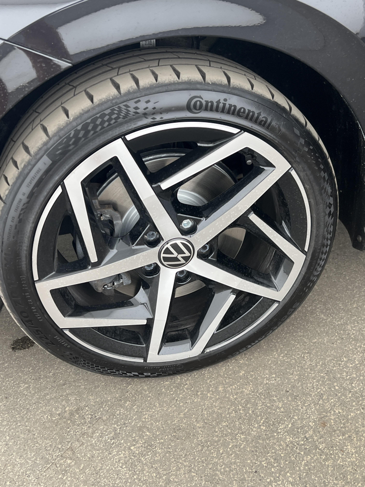Volkswagen Golf 8 SW — photo 36