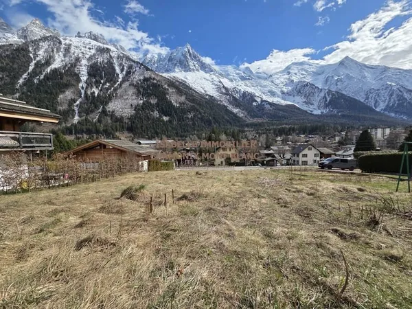 Terrain 199 m²