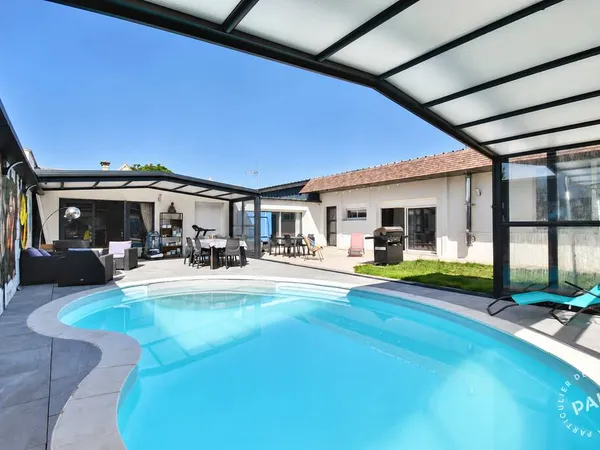 Maison 6 pièces 198 m²