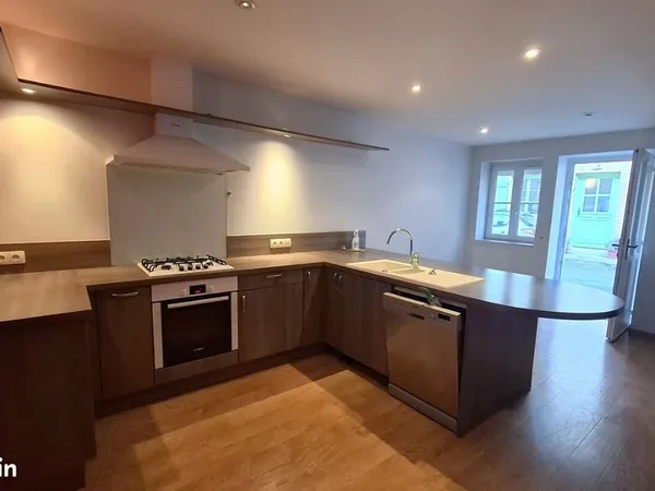 Location T2 au coeur de la cité Médiévale
