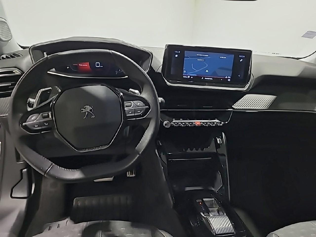 Peugeot 2008 puretech 130 s&s eat8 roadtrip — photo 12