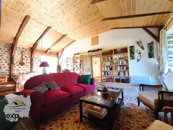 Maison en pierre au calme
