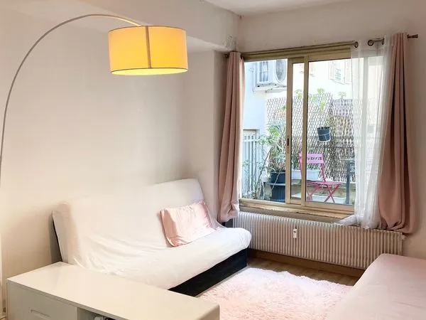 Studio 28m2 à Nice, Libération. Avec Terrasse jardin de 8m2, au calme, proche Place du Général de Ga