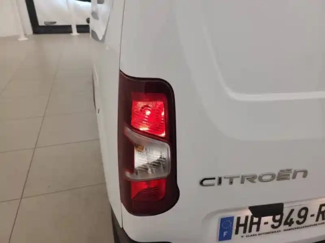 Citroën Berlingo van m diesel 100 ch manuelle — photo 17
