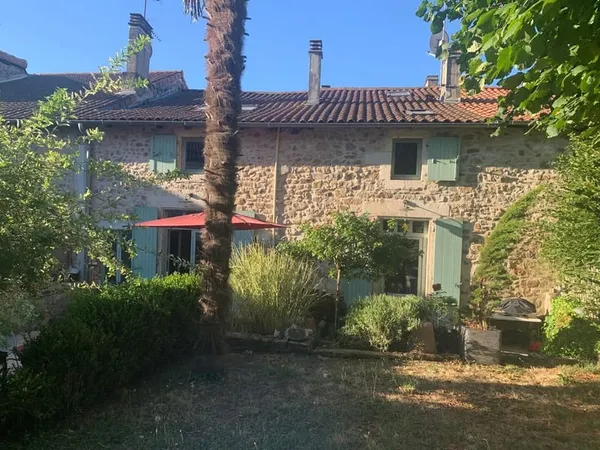 Maison Vente Nontron 6p  232000€