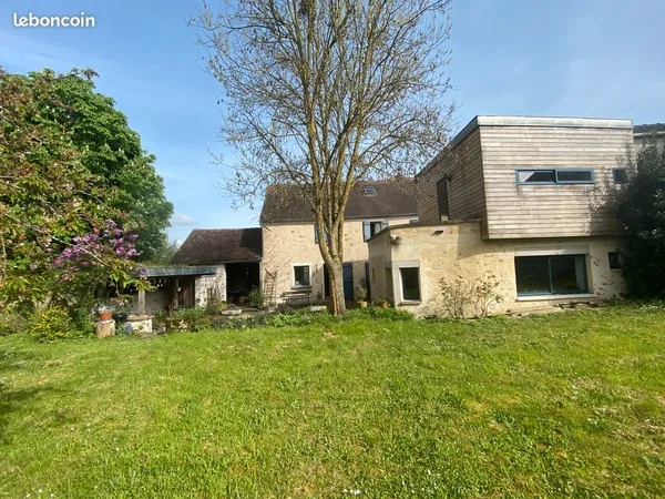 Maison de caractère rénovée, 212 m², 7 pièces, jardin arboré, Charly sur Marne