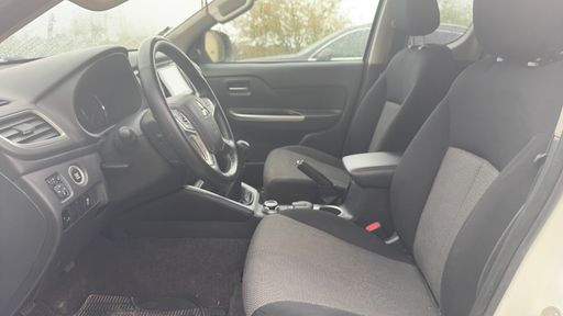 Mitsubishi L200 Club cab 2.2 DI-D 150 4WD - Intense – 2022 – 79119 km – Diesel – Boîte Manuelle — photo 32