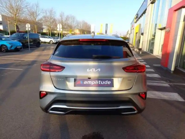 Kia Xceed 1.6 gdi 141ch phev lounge dct6 — photo 6
