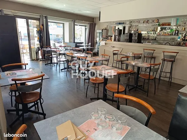Commerce bar, restaurant Boen Sur Lignon
