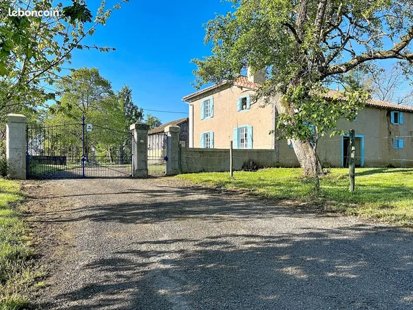 Maison 6 pièces 180 m²