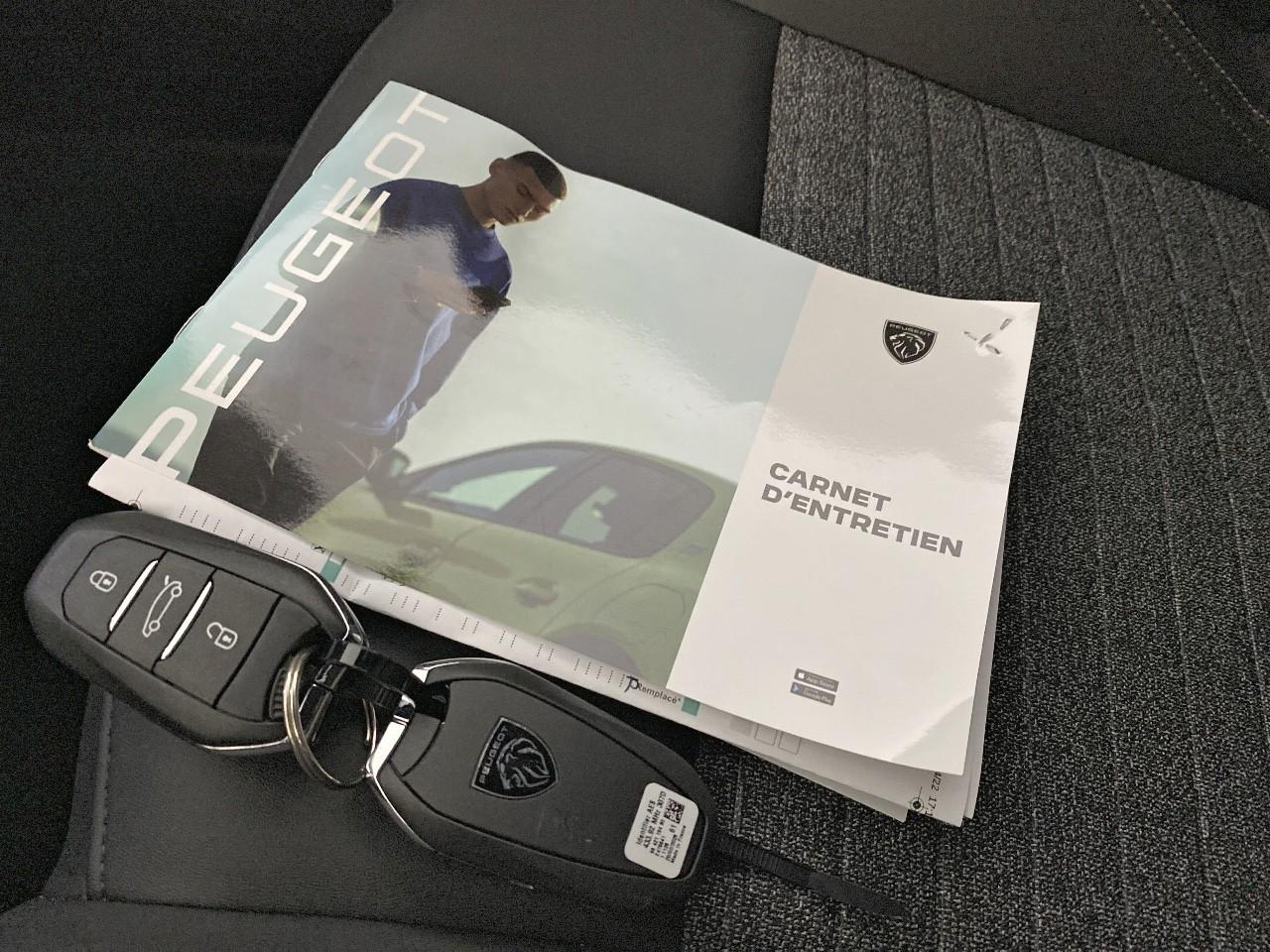 Peugeot 3008 hybrid 145 e-dcs6 allure — photo 18