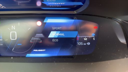 Peugeot 308 1.5 BlueHDi 130 EAT8 - GT – 2023 – 99218 km – Diesel – Boîte Automatique — photo 10