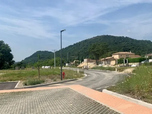 Terrain 402 m² Rochemaure