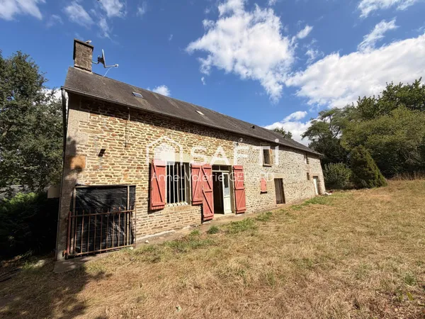 Maison à rénover 200m² avec dépendances - 4754m²