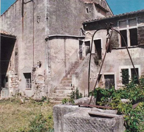 Mas 5 pièces 608 m²