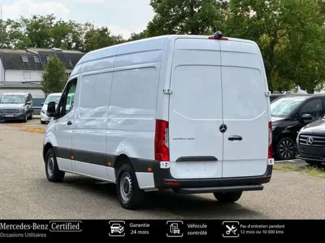 Mercedes Sprinter 317 cdi fourgon 37s l2h2 170ch — photo 19