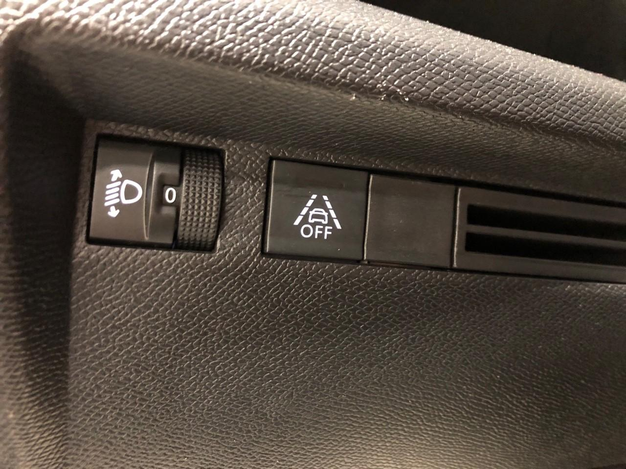 Citroën C4 bluehdi 130 eat8 plus — photo 29
