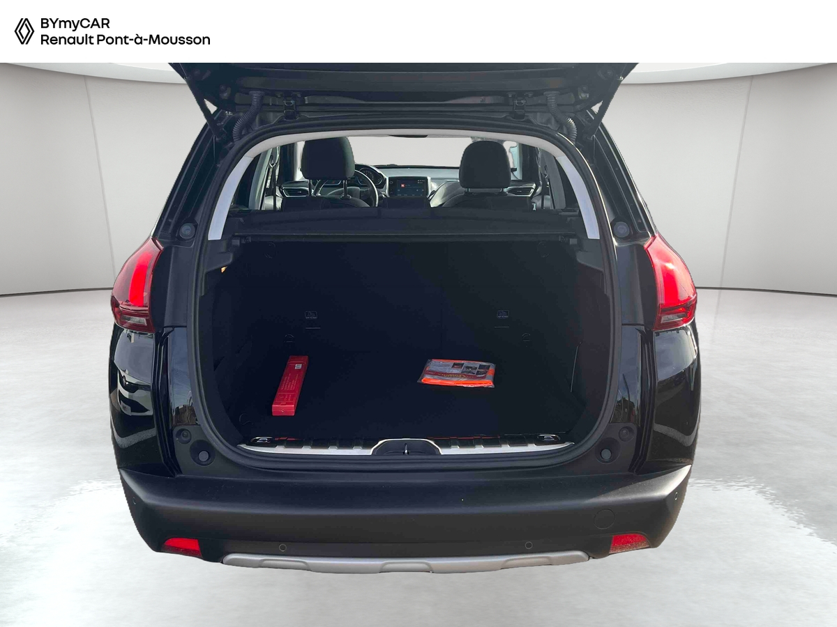 Peugeot 2008 PureTech 110ch S&amp;S EAT6 — photo 13