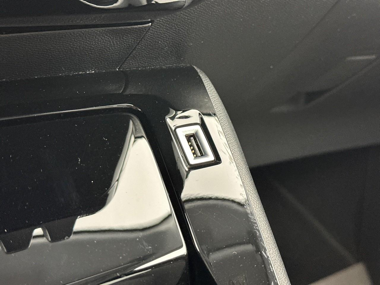 Peugeot 208 puretech 100 s&s eat8 allure pack — photo 29